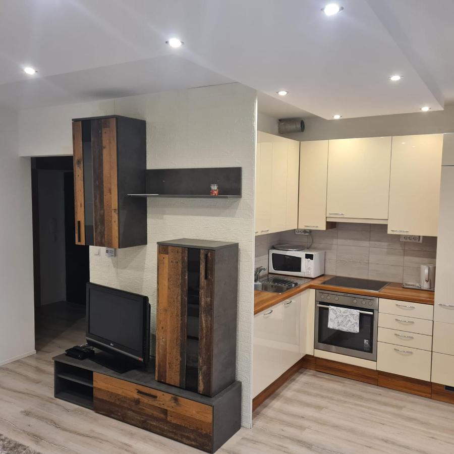 Verebes Apartman Gyor Ngoại thất bức ảnh